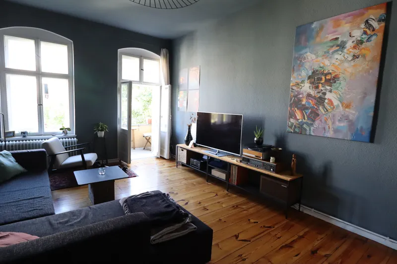 Für 1 Jahr - Individuell + stilvoll, möblierte Altbauwohnung — photo 1